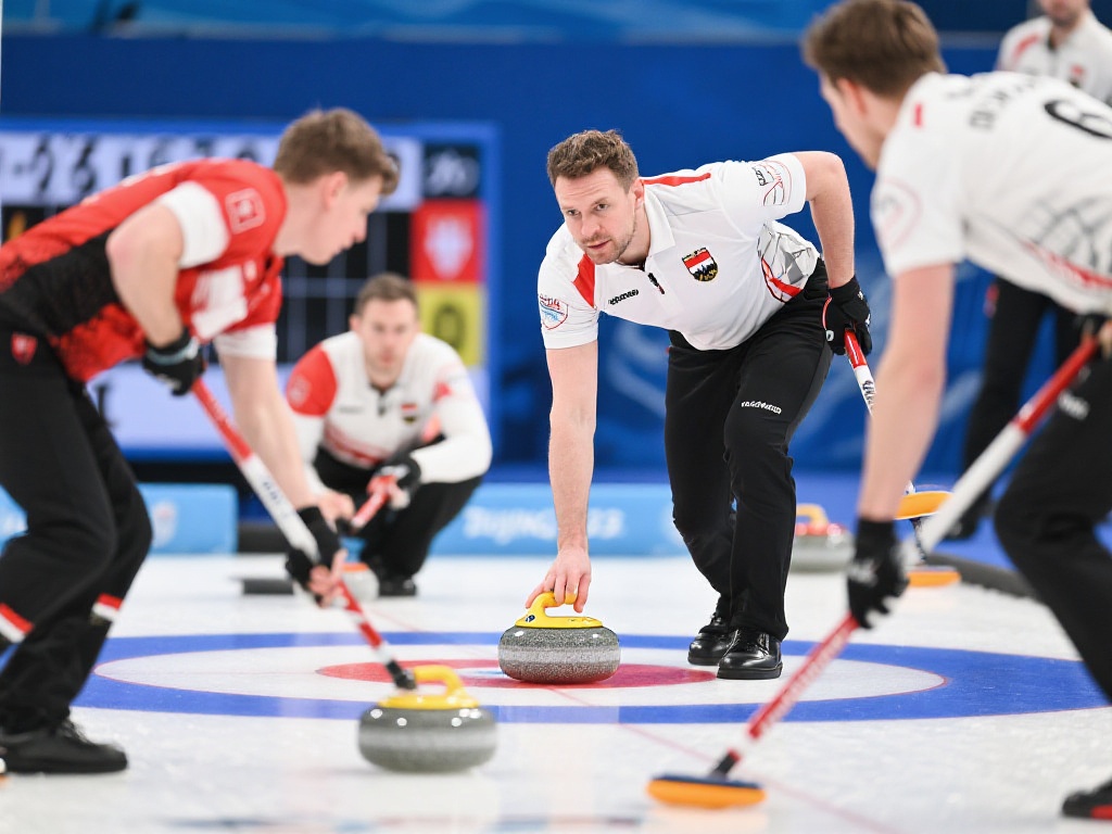 边锋还是前 边锋还是前